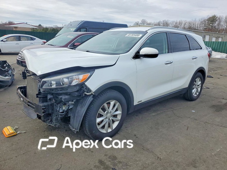 Kia Sorento 2017 - Image 1 of 13