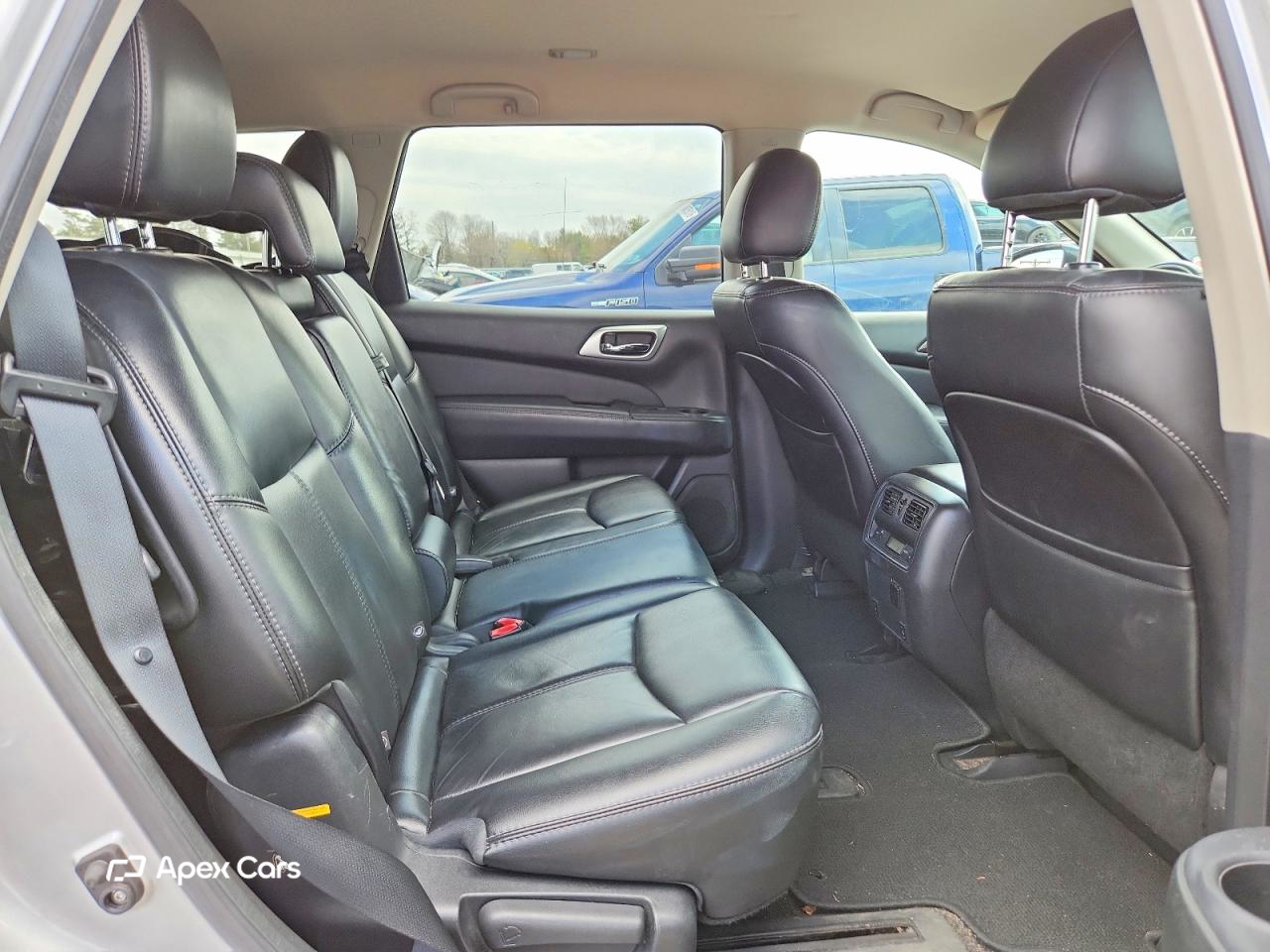 Nissan Pathfinder 2015
