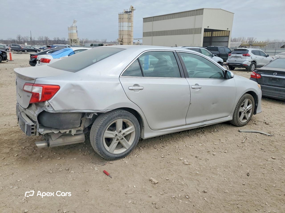 Toyota Camry 2012