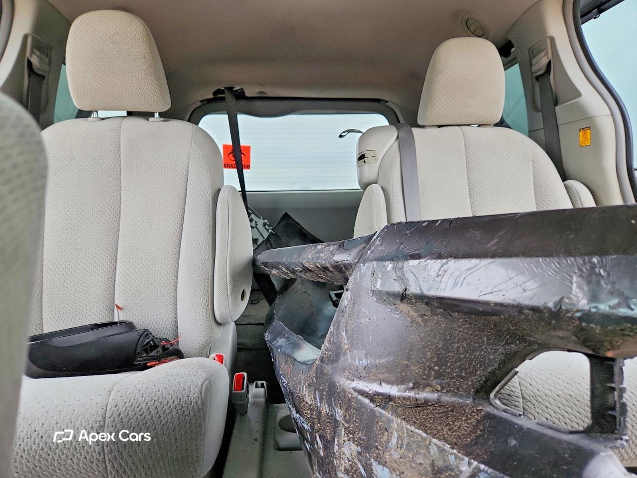 Toyota Sienna 2011