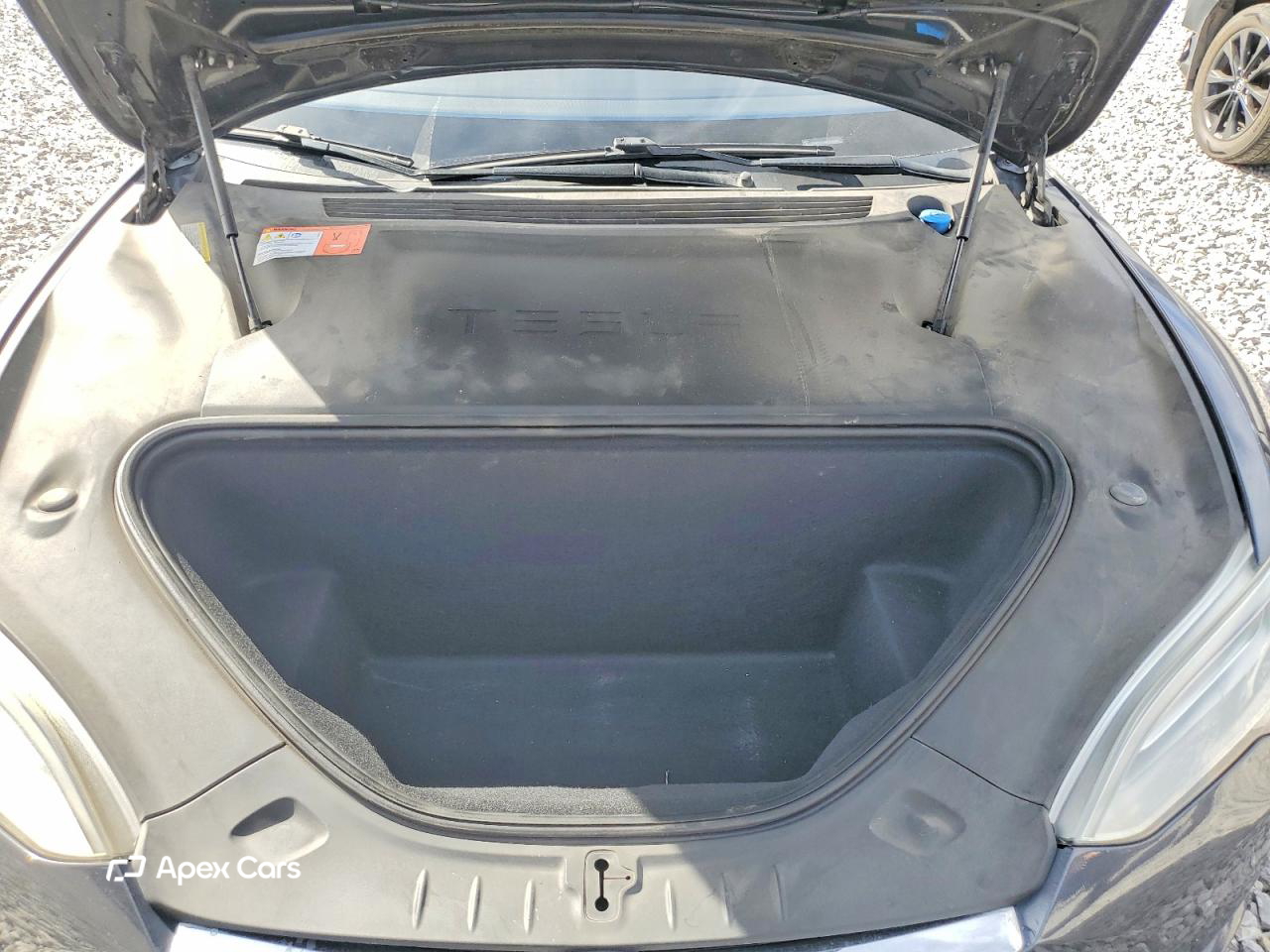 Tesla Model S 2016