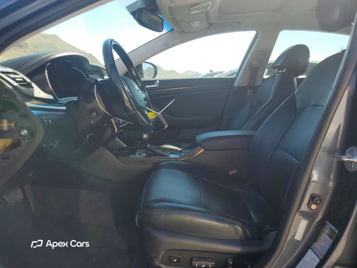 Kia Cadenza 2014