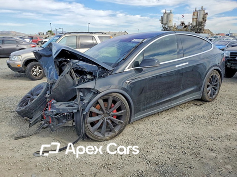 Tesla Model X 2018 - Image 1 of 13