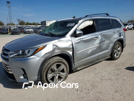 Toyota Highlander 2018 - Image 1 of 14