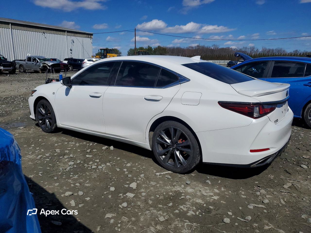 Lexus ES 2019