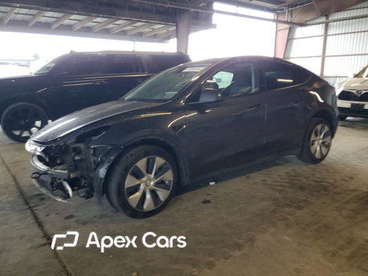 Tesla Model Y 2023 - Image 1 of 13