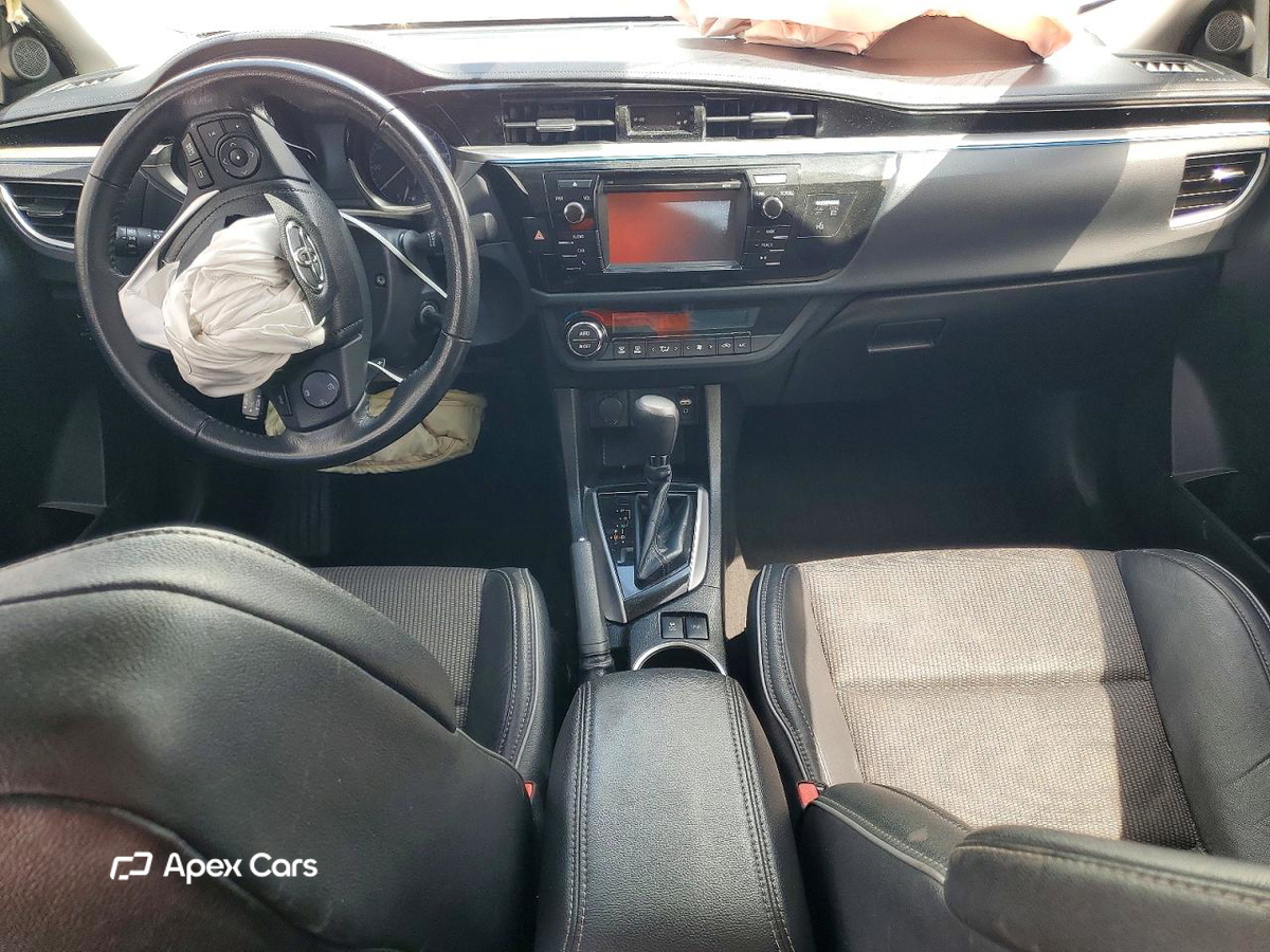 Toyota Corolla 2015