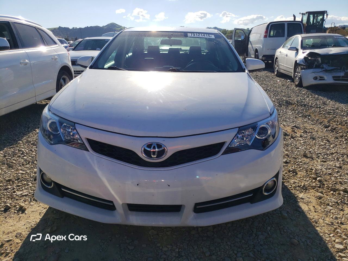 Toyota Camry 2012