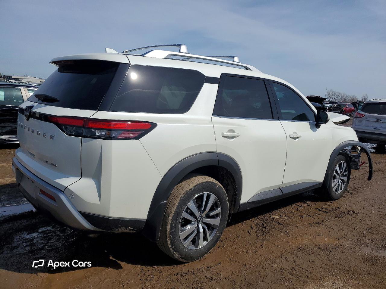 Nissan Pathfinder 2024