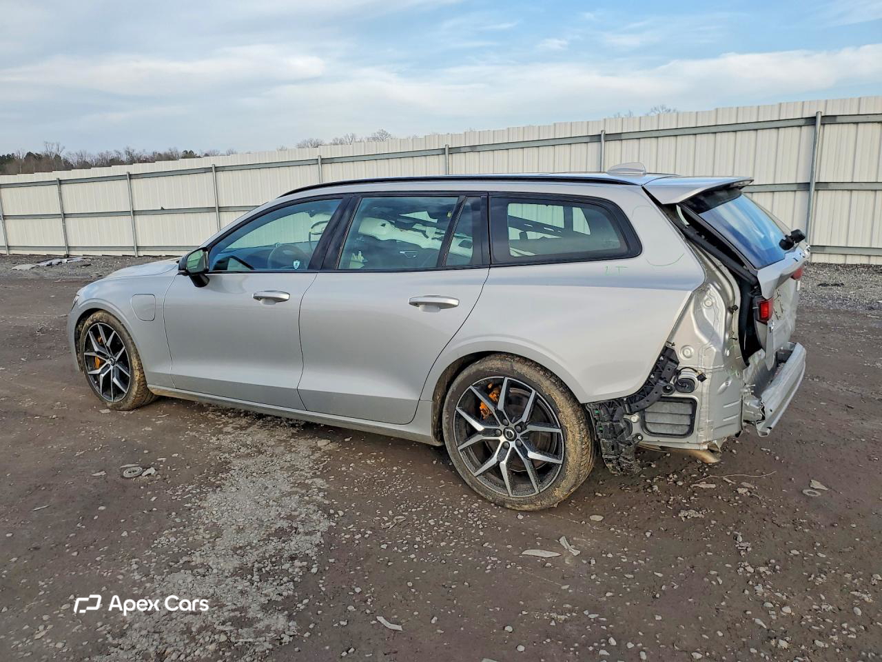 Volvo V60 2024