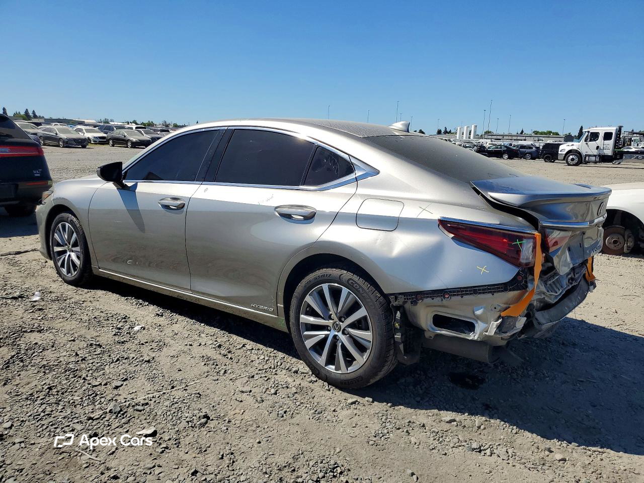 Lexus ES 2020