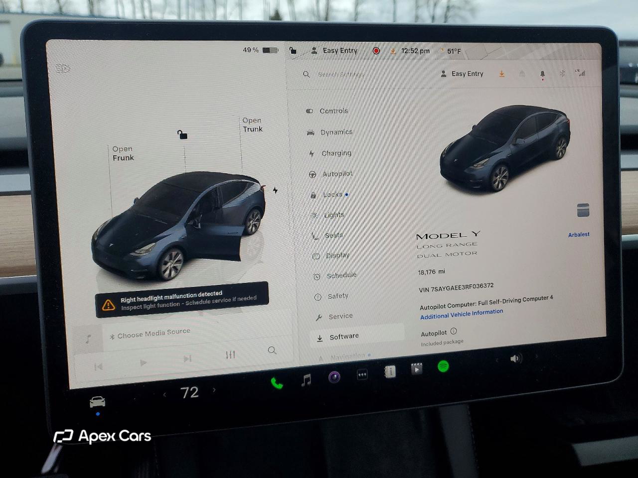 Tesla Model Y 2024
