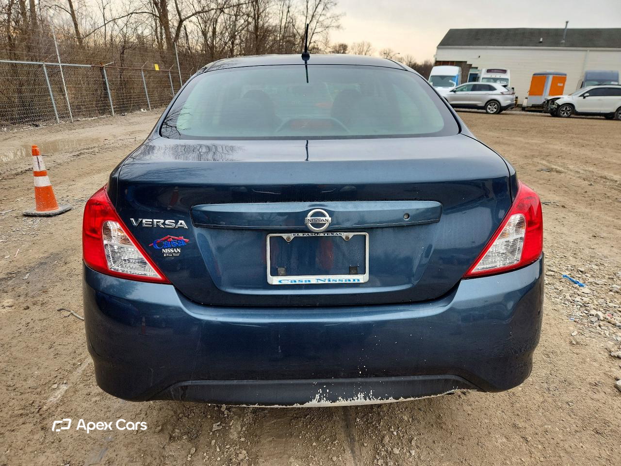 Nissan Versa 2015