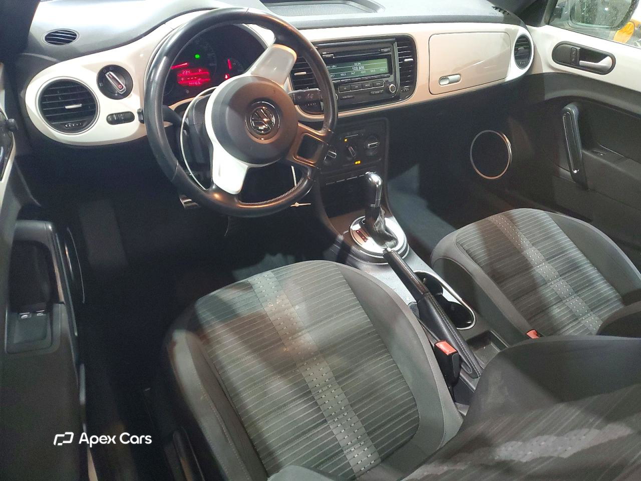 Volkswagen Beetle 2012