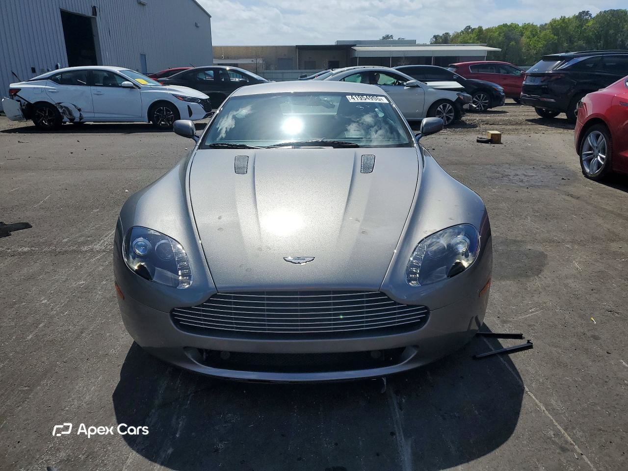 Aston Martin  2009
