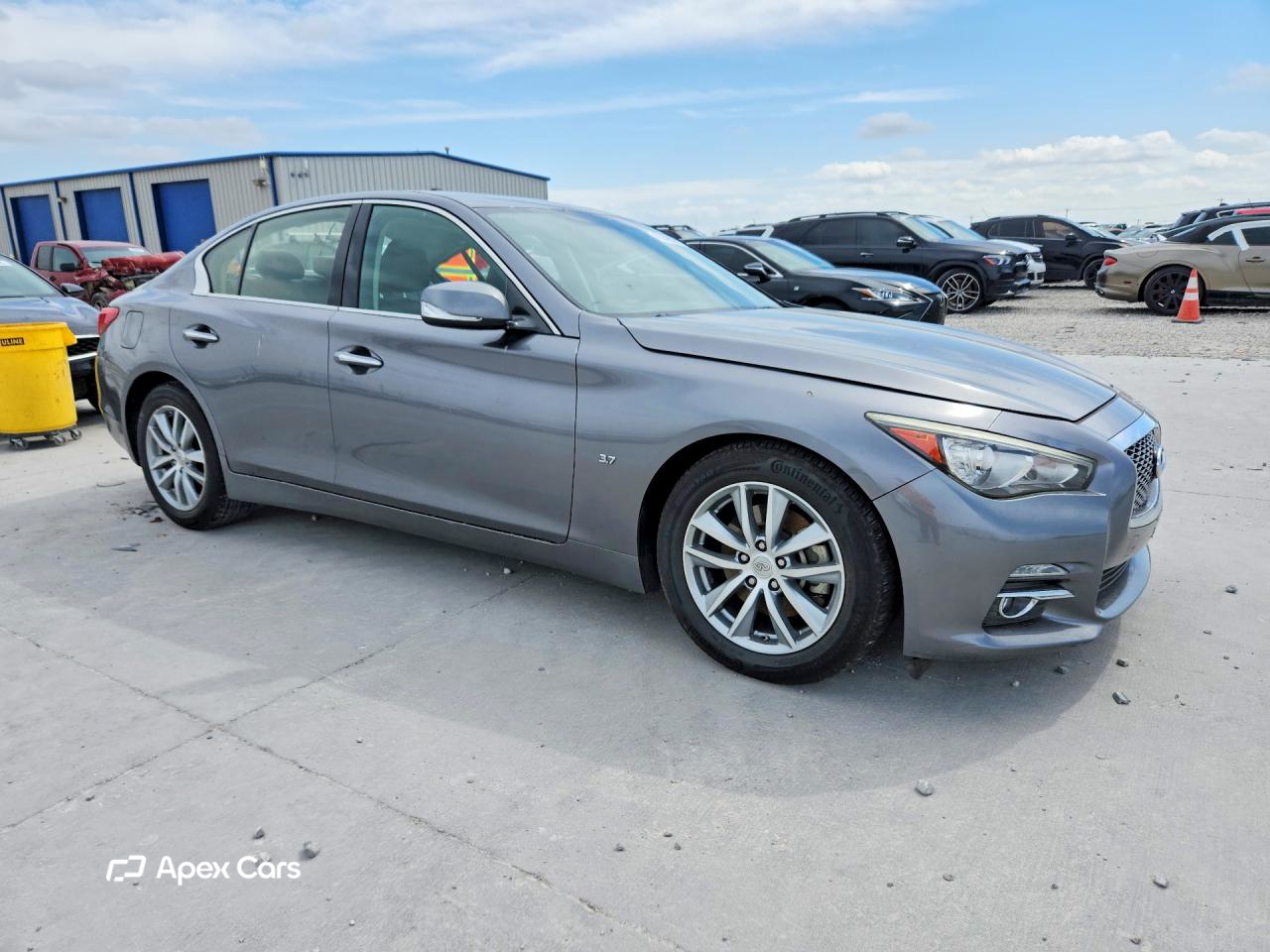 Infiniti Q50 2015