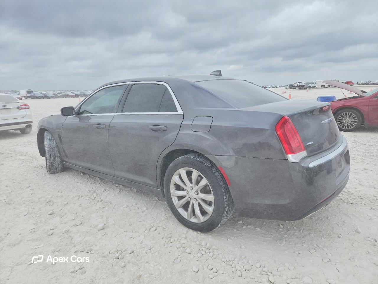 Chrysler 300 2021