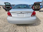 Ford Taurus 2004