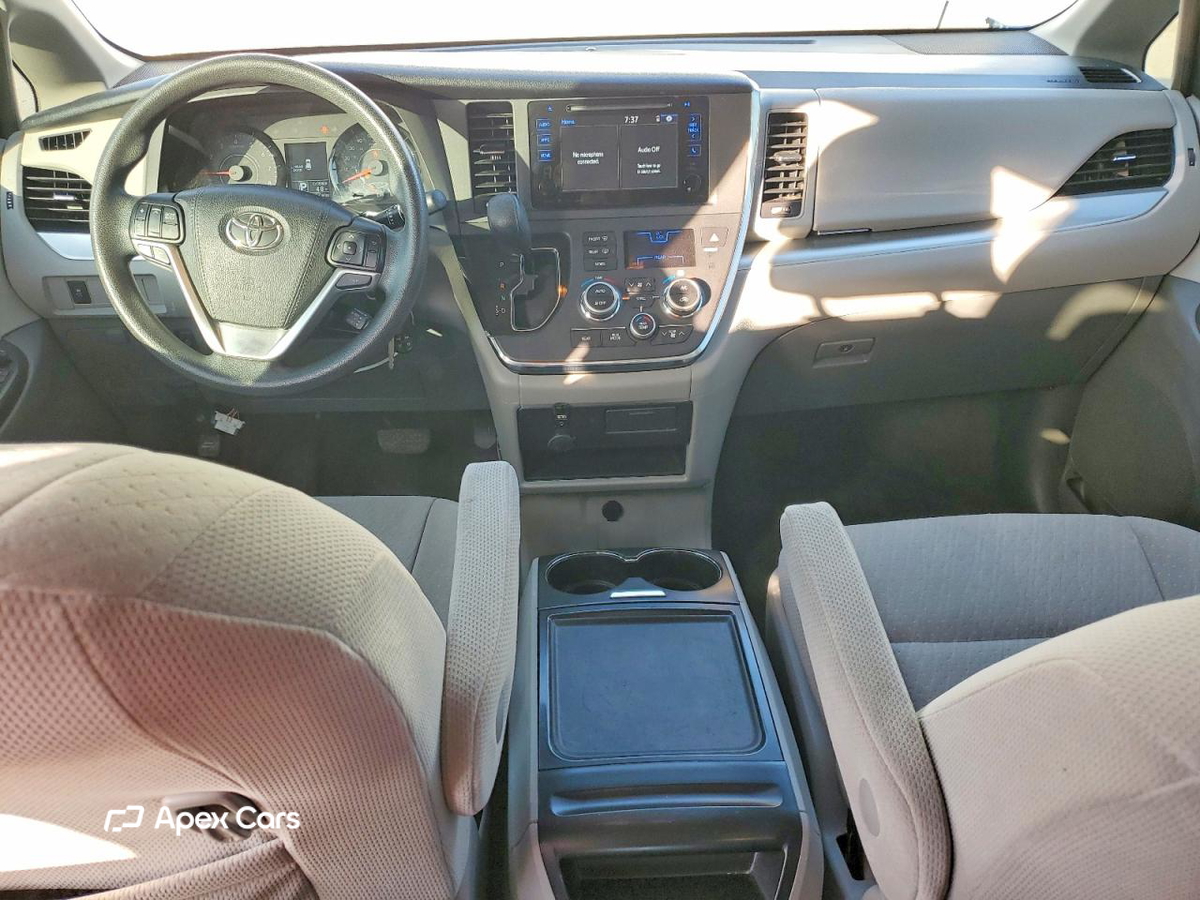 Toyota Sienna 2017