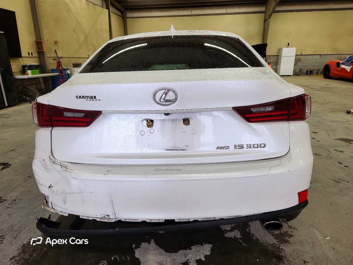 Lexus IS 2016