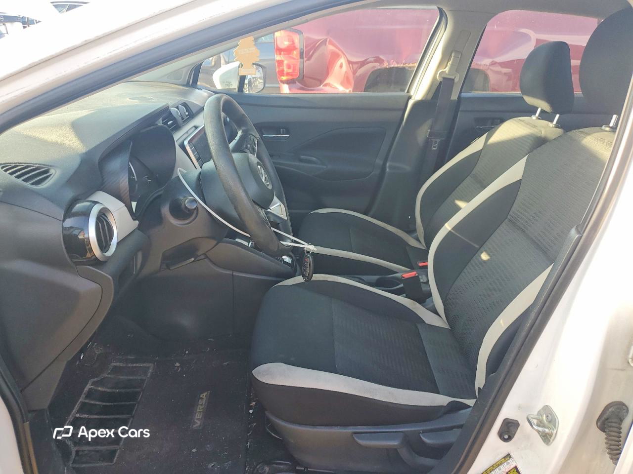 Nissan Versa 2021