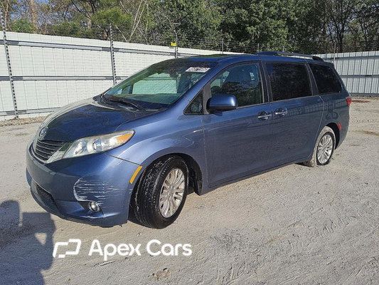 Toyota Sienna 2016 - Image 1 of 14