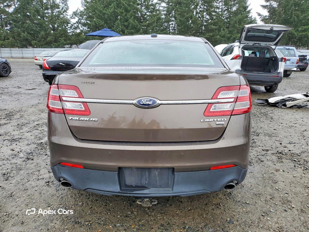Ford Taurus 2015