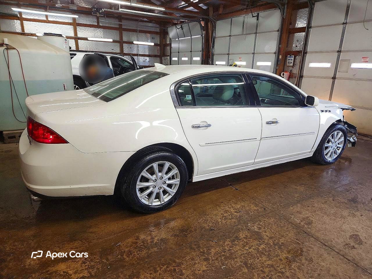 Buick Lucerne 2010