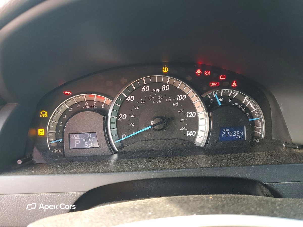 Toyota Camry 2012