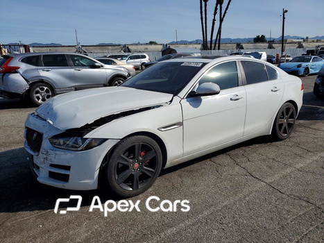Jaguar XE 2017 - Image 1 of 13