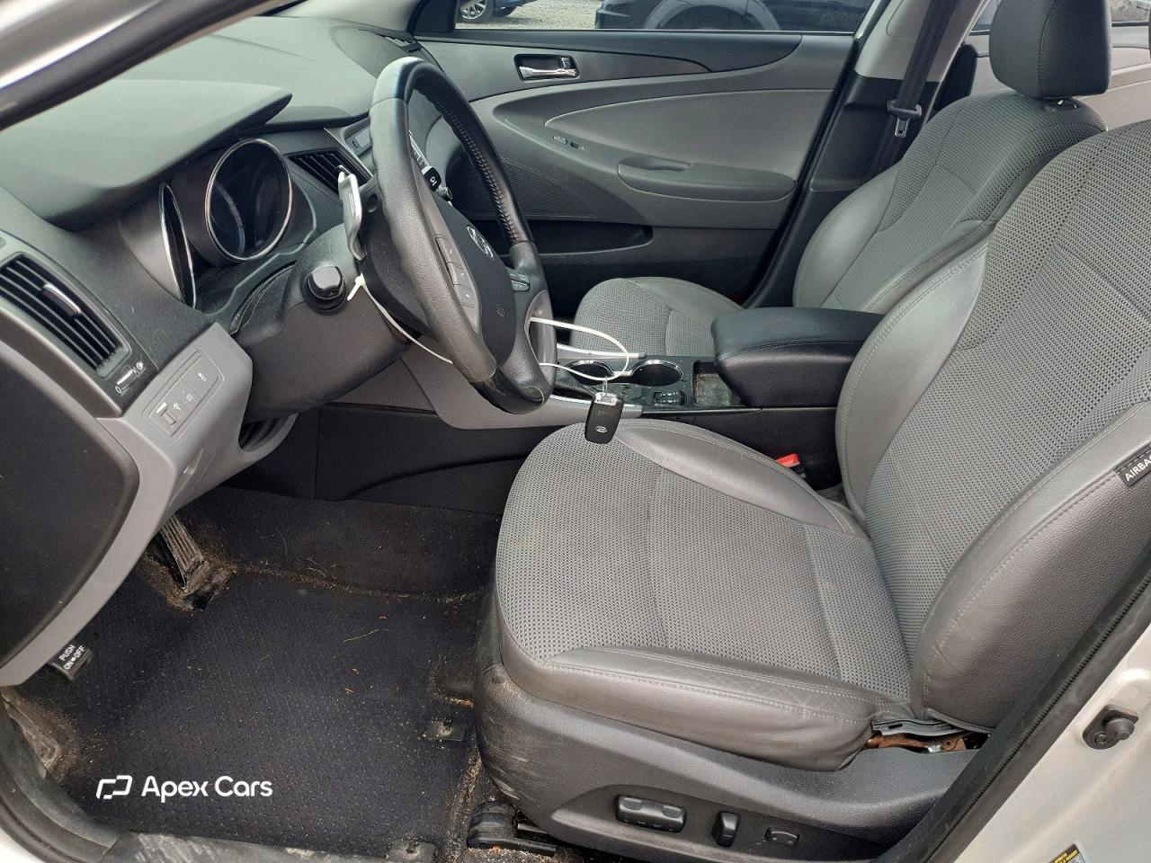 Hyundai Sonata 2013