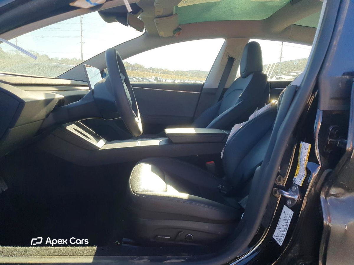 Tesla Model 3 2025