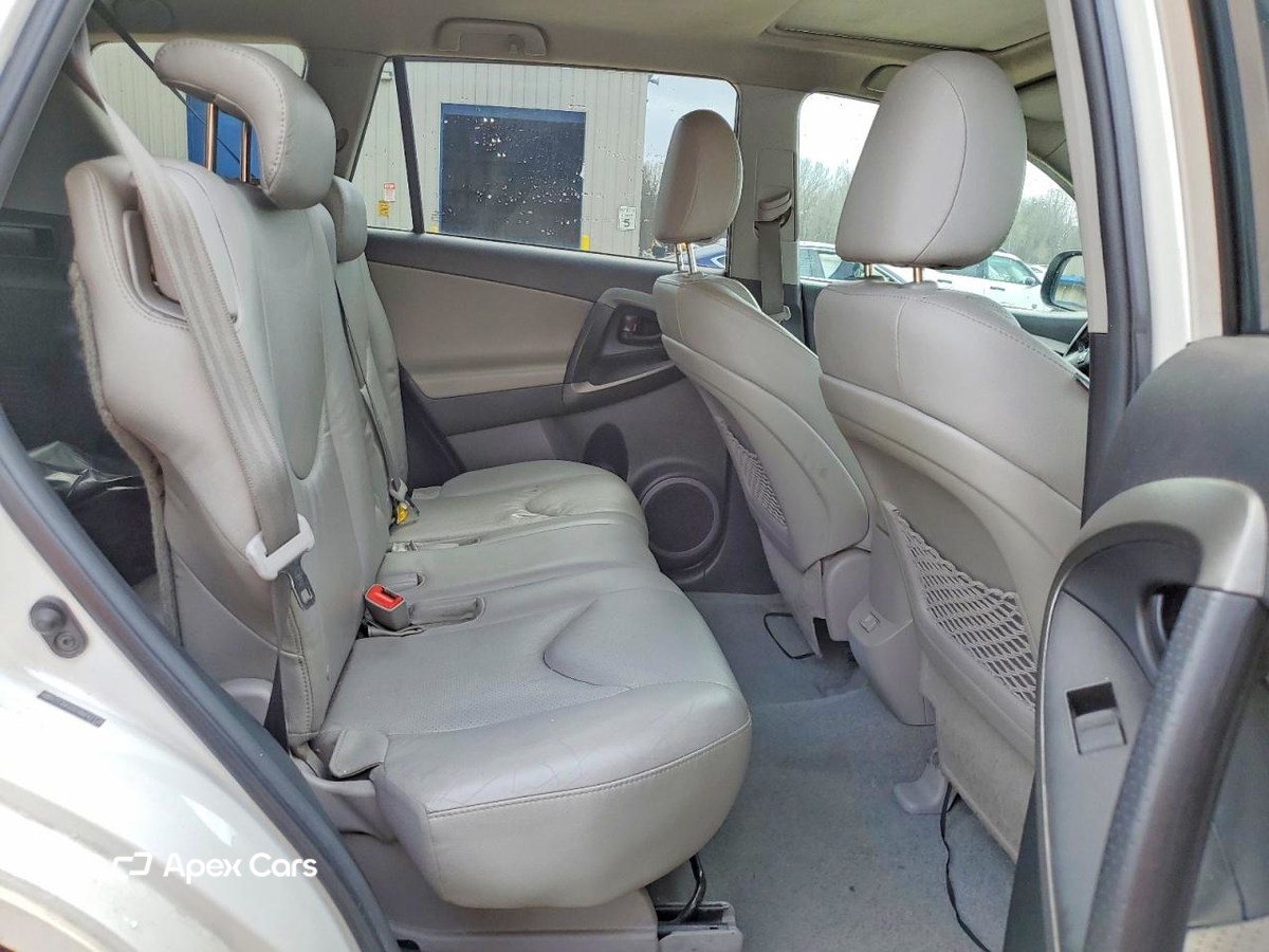 Toyota RAV 4 2011
