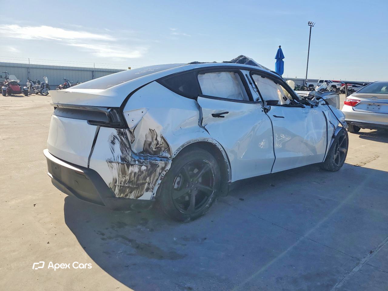 Tesla Model Y 2026