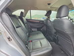 Subaru Outback 2016