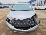 Toyota Sienna 2015