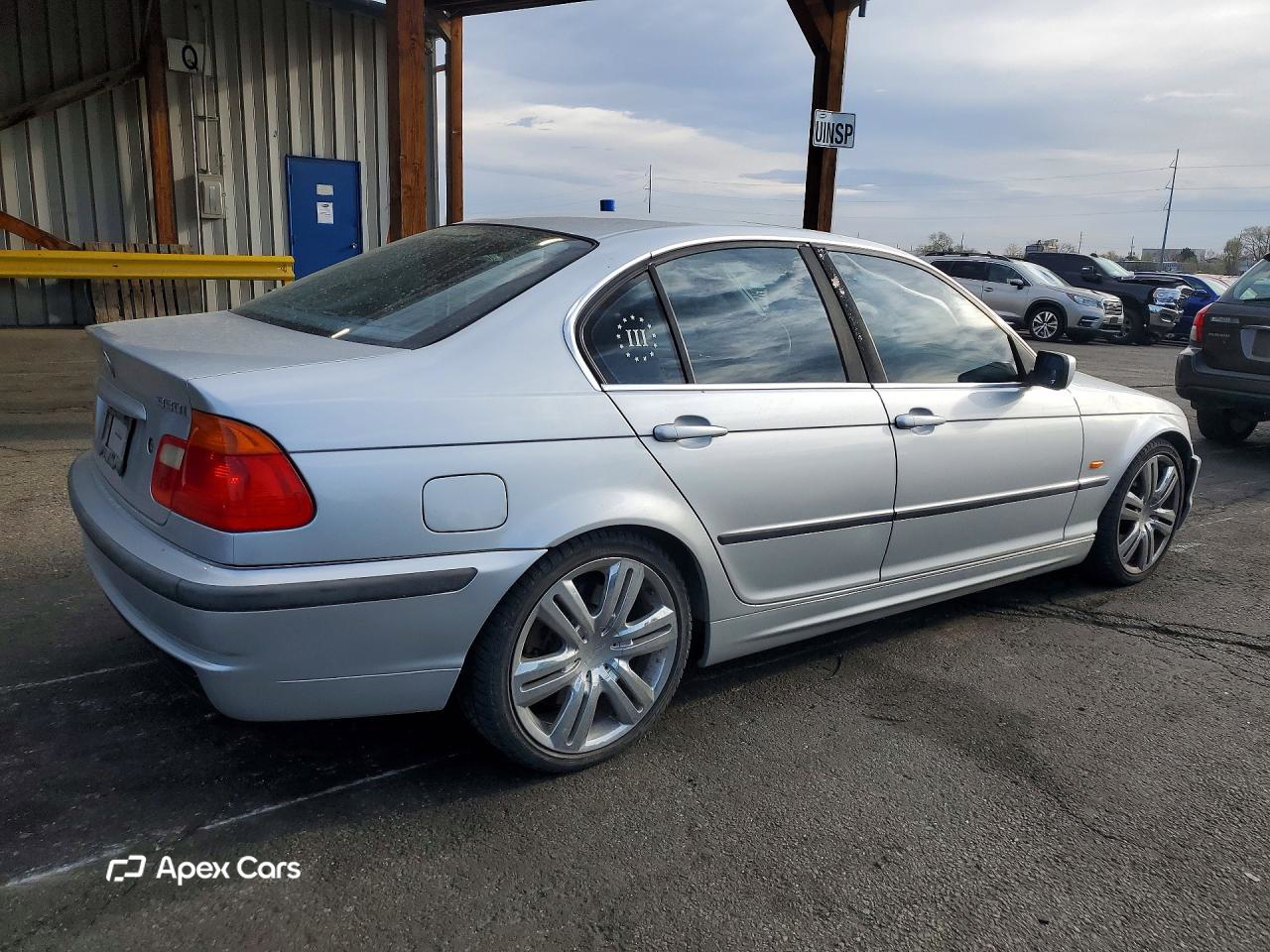 BMW Series 3 2001