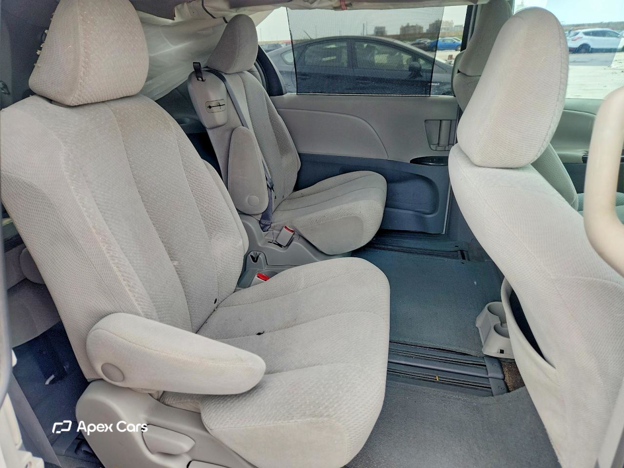 Toyota Sienna 2011