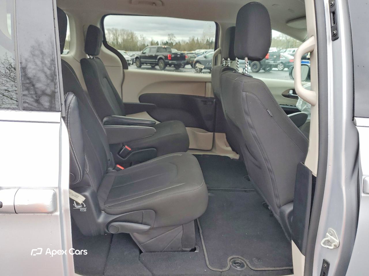 Chrysler Voyager 2023