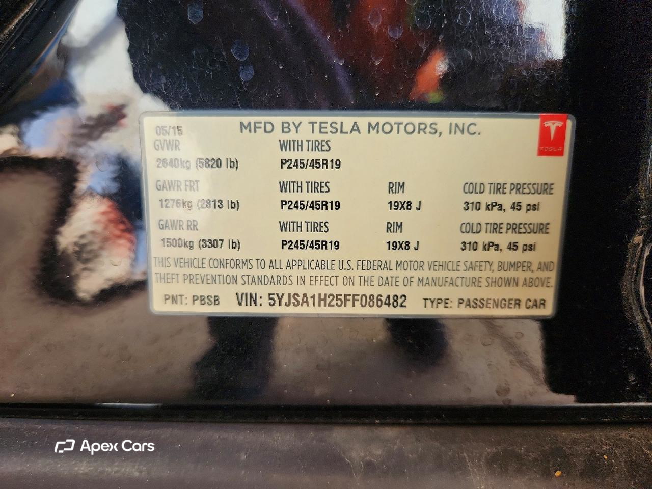 Tesla Model S 2015