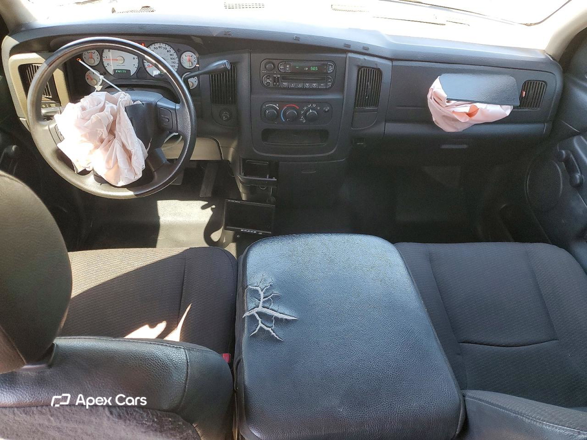 Dodge RAM 2004