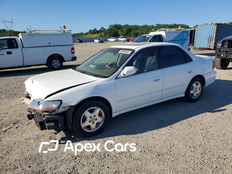 Honda Accord 2000 - Image 1 of 12