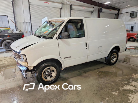 1999 GMC Safari - Image 1 of 5