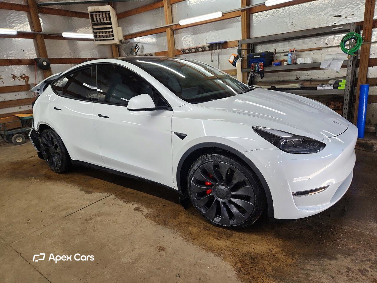 Tesla Model Y 2022