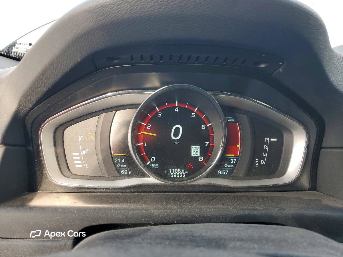 Volvo XC70 2015