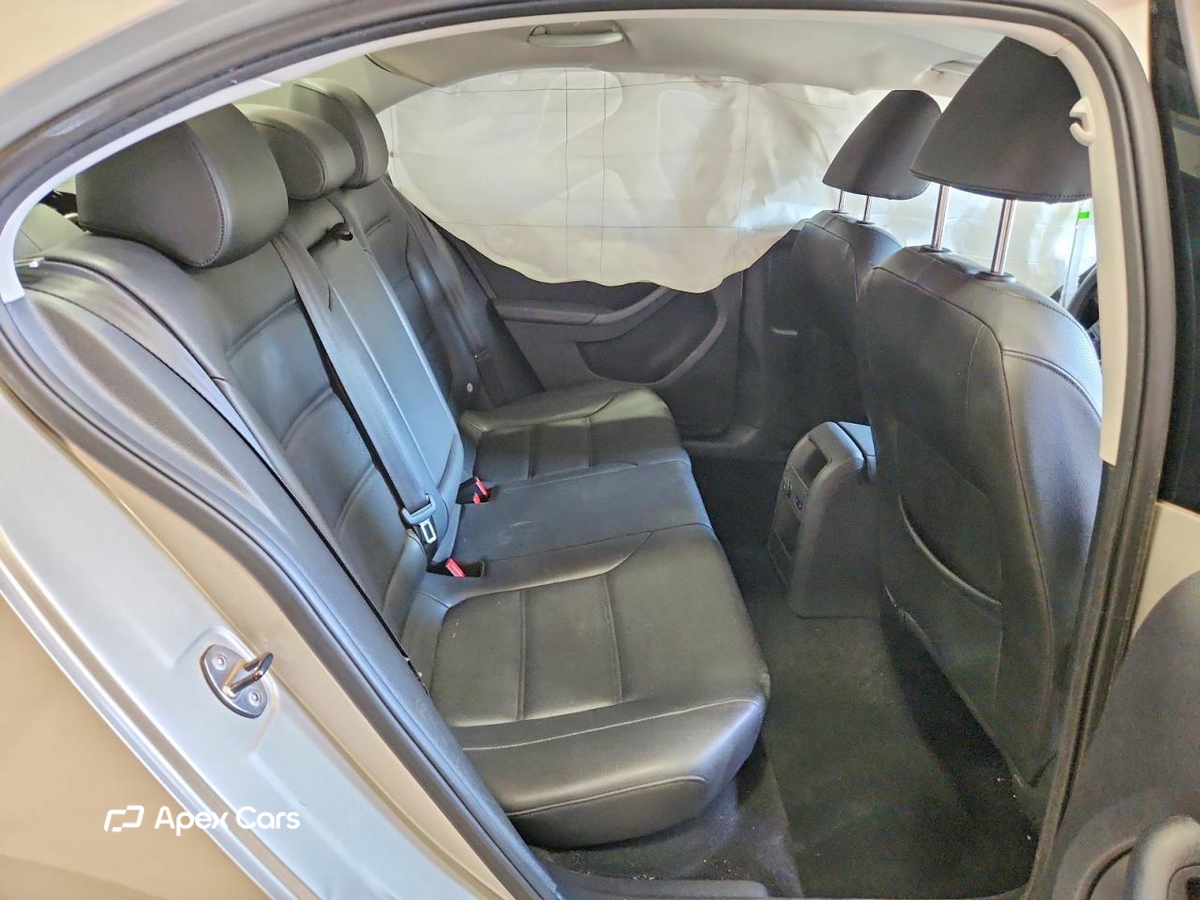 Volkswagen Jetta 2014