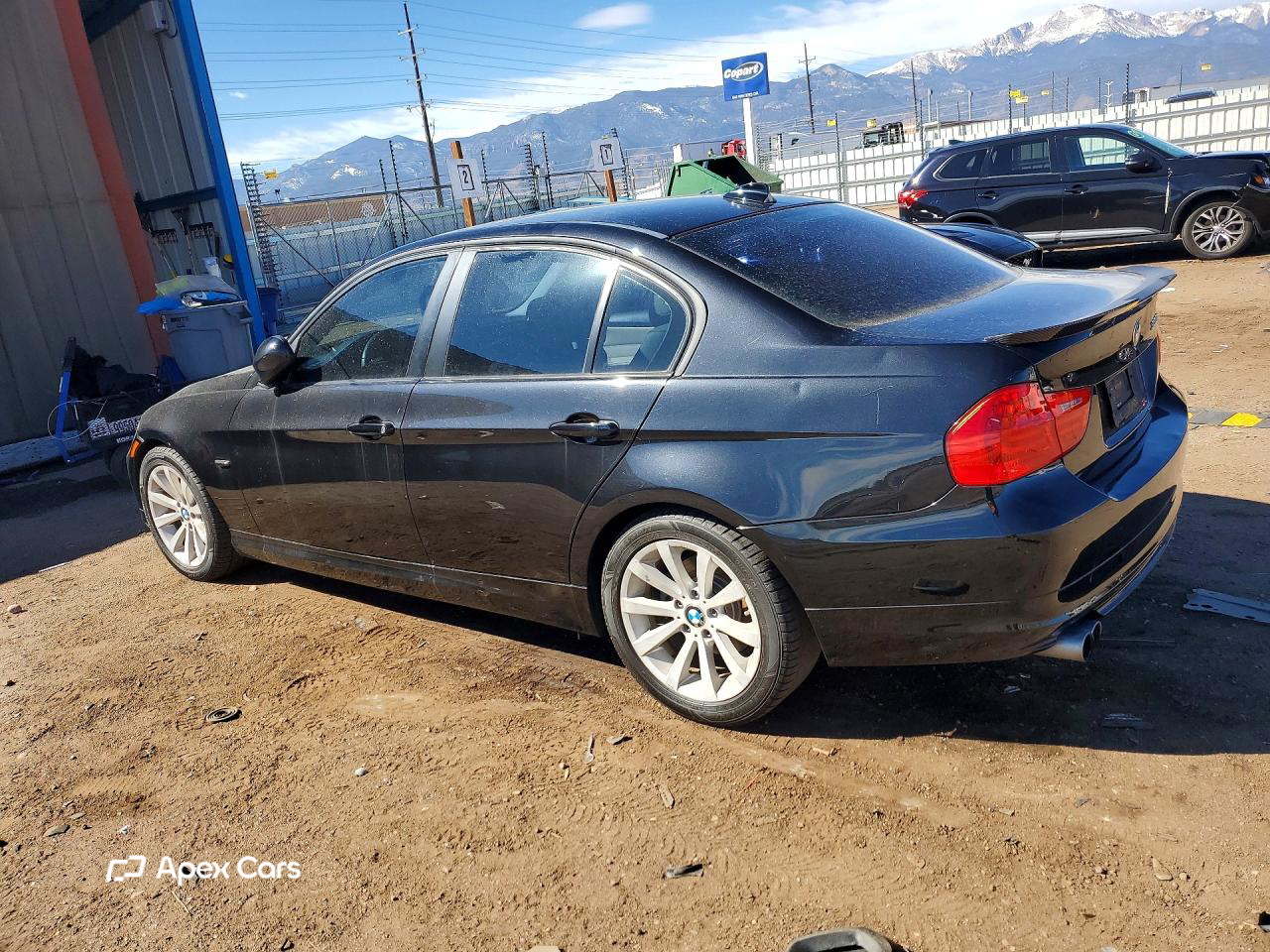 BMW Series 3 2011