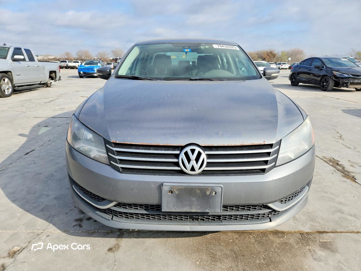 Volkswagen Passat 2013