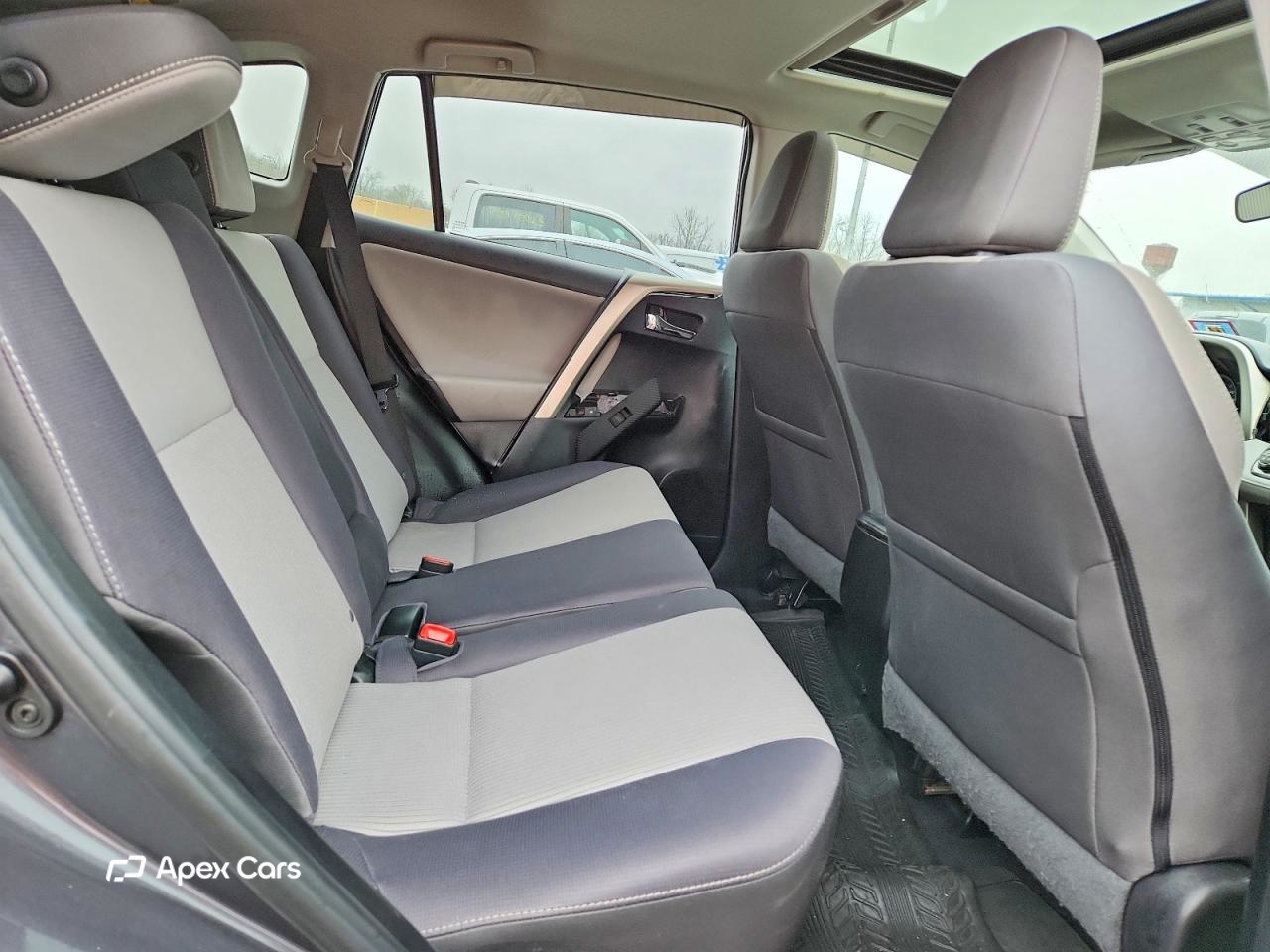Toyota RAV 4 2015