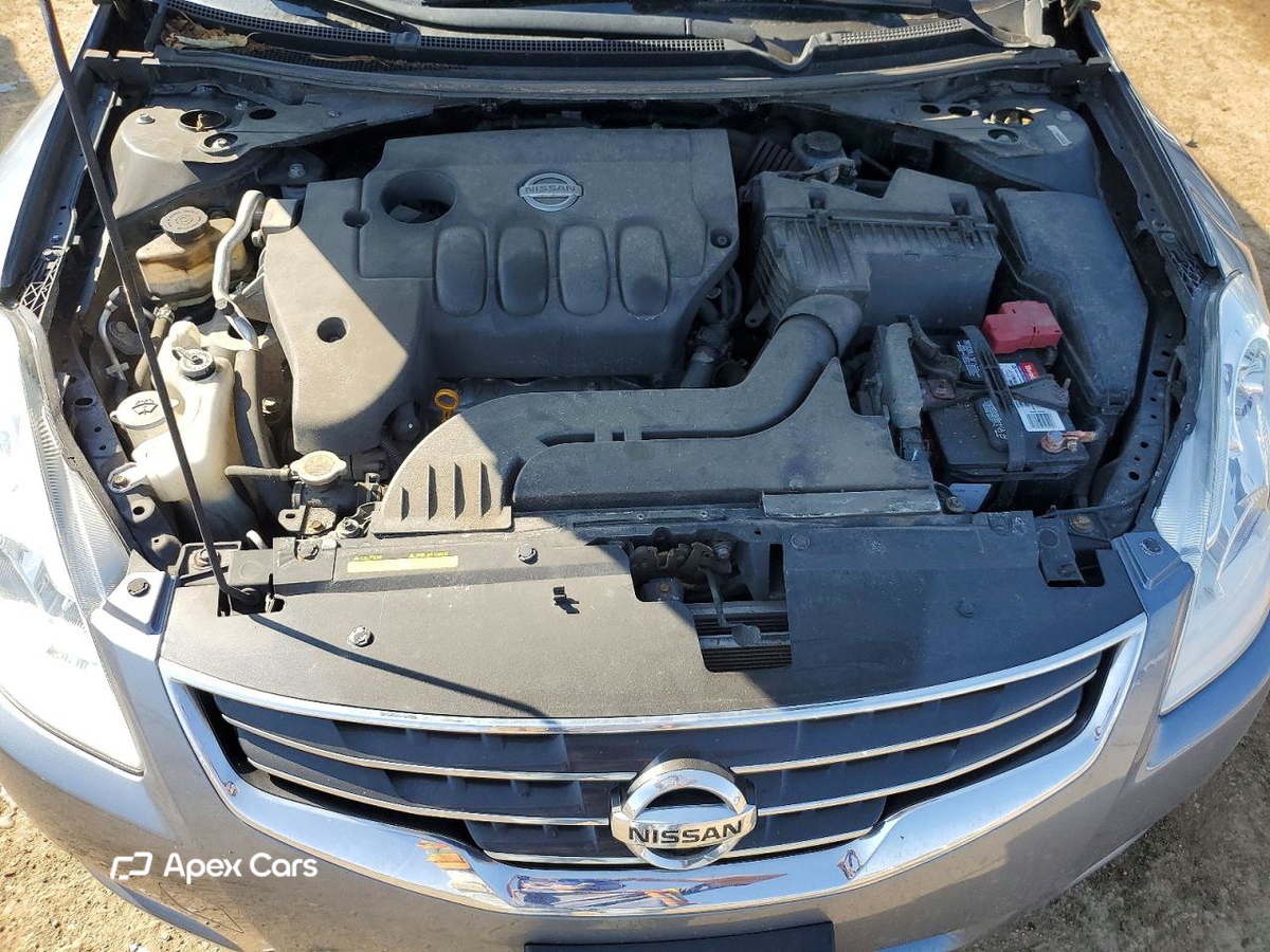 Nissan Altima 2011